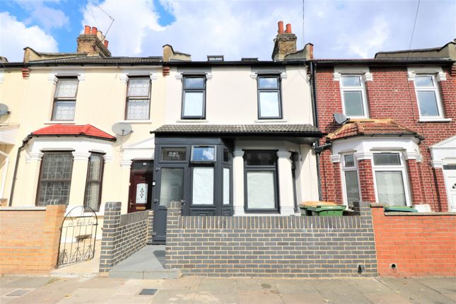 Thumbnail Terraced house for sale in Halley Road, London