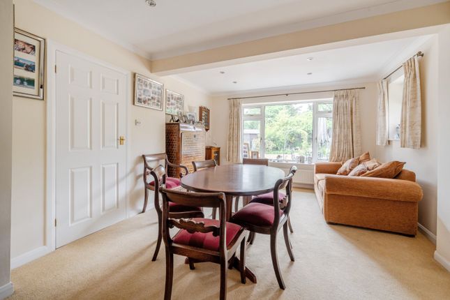 17, Green Lane, Buckinghamshire photo 3