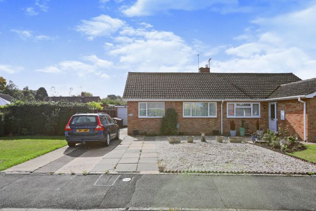 Thumbnail Bungalow for sale in Sally Close, Wickhamford, Evesham