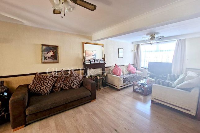 End terrace house for sale in Newbury Avenue, Enfield