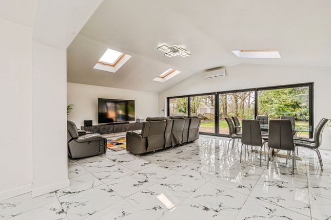 79, Oakdale Drive, Cheshire photo 4