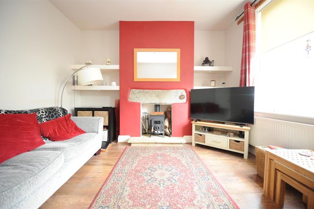 88, Brunswick Road, Bradford photo 5