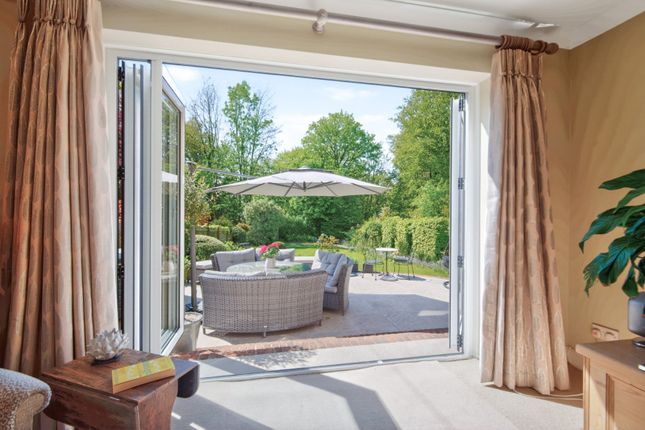 153, Bouverie Avenue South, Wiltshire photo 4