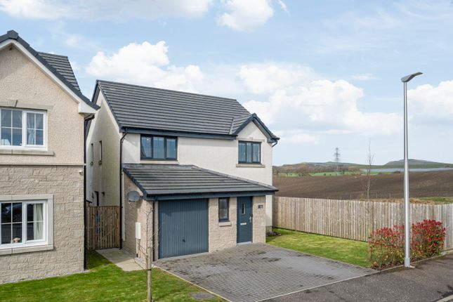 3-bed house on 13, Moira Shearer Drive, Dunfermline, £290,000