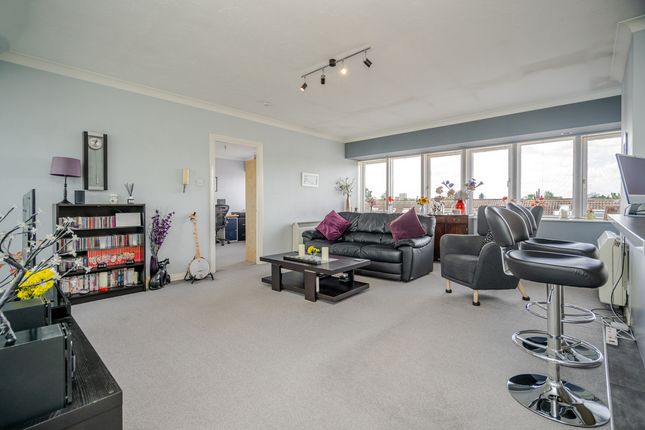 864, North Row, Milton Keynes photo 3