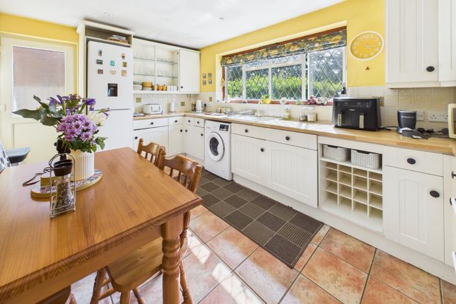 Stowe, 5, St. Marys Road, Berkshire photo 4