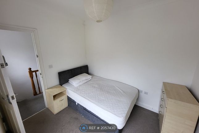 Thumbnail Room to rent in Meadow Street, Treforest, Pontypridd