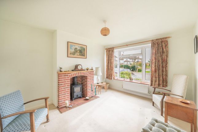 Okeford, The Downs, Dunmow photo 3