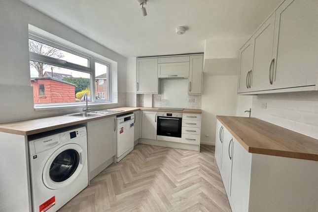 End terrace house to rent in Graham Avenue, Pangbourne