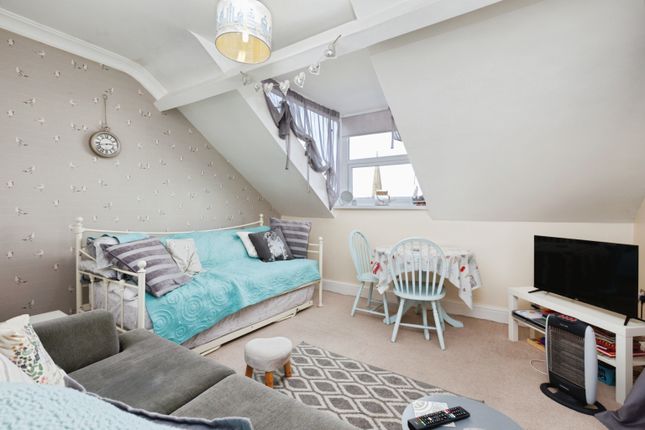5, flat 6, Carlisle Road, Bridlington photo 4