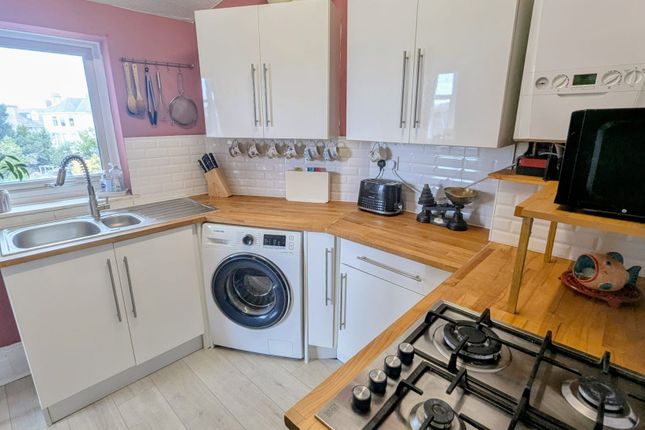 Flat 2, 48, Mannamead Road, PLYMOUTH photo 2