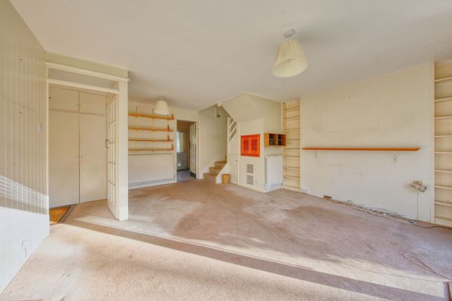 17, Broom Close, Teddington photo 4