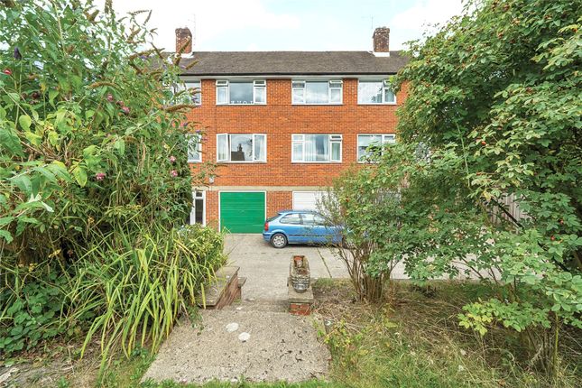 4 Spring Court,, St. Christophers Road, Surrey photo 3