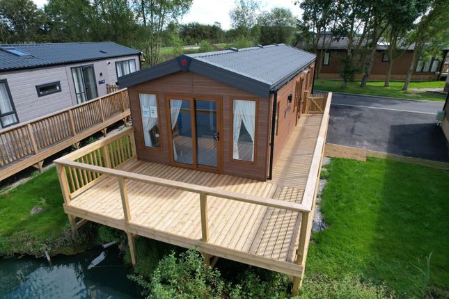 2-bed caravan on 103, Moor Valley Leisure Park, Leeds, £44,995