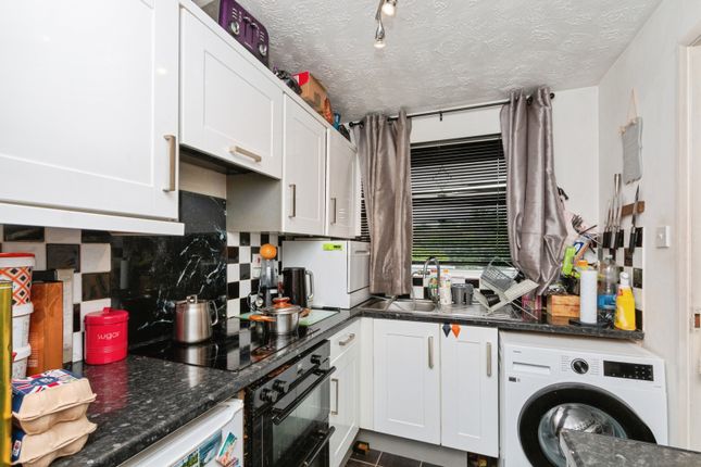 101, Beecham Berry, Hampshire photo 4