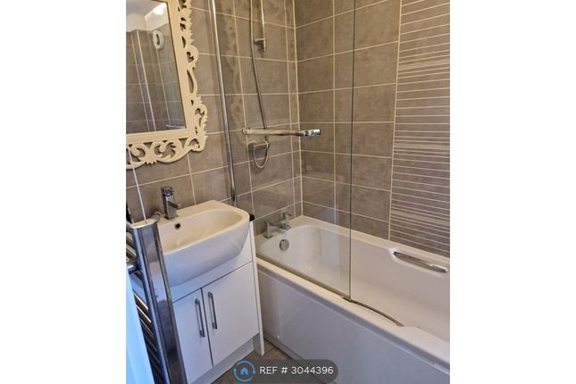 Maiden Place, Lower Earley, Reading photo 5