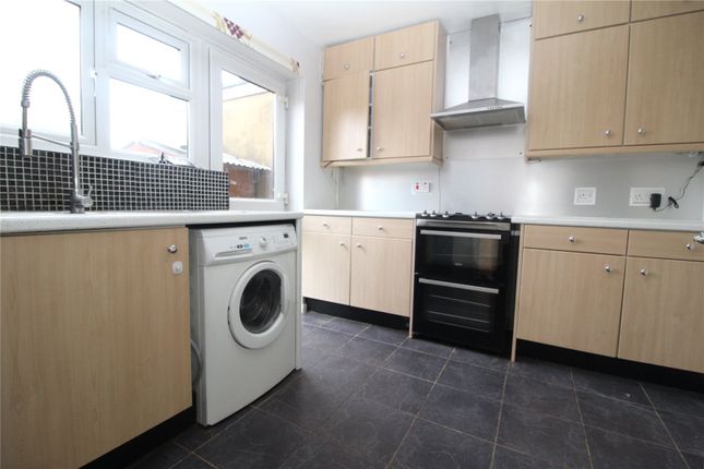 10, Tern Gardens, Upminster photo 4