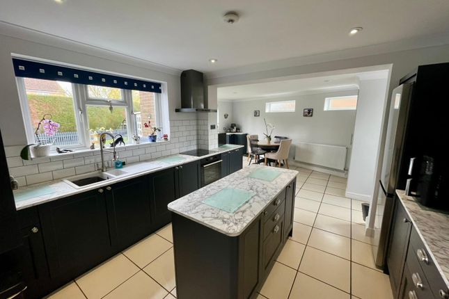7, Hyde Gardens, Peterborough photo 3