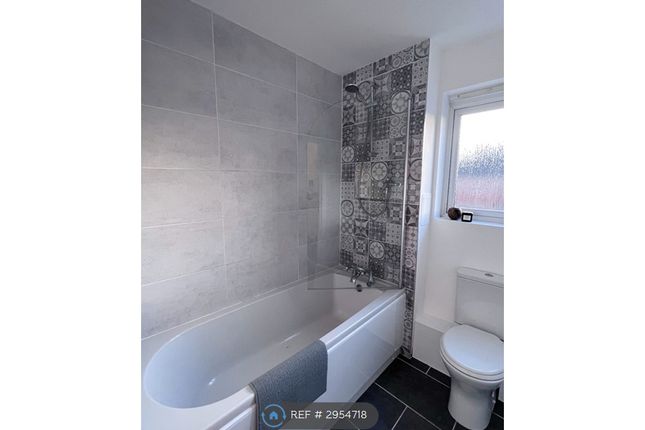 The Hedgerows, Bradley Stoke, Bristol photo 5