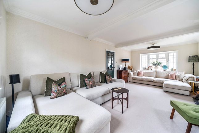 Gaverne Cottage,, Rushmore Hill, Orpington photo 3
