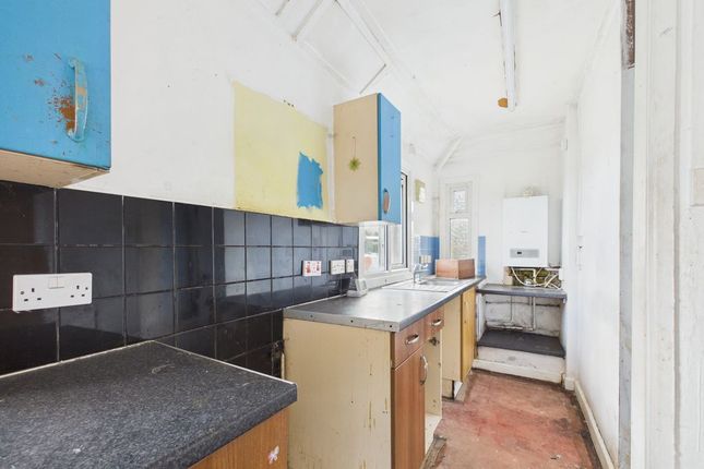 35a, Chywoone Avenue, Penzance photo 2