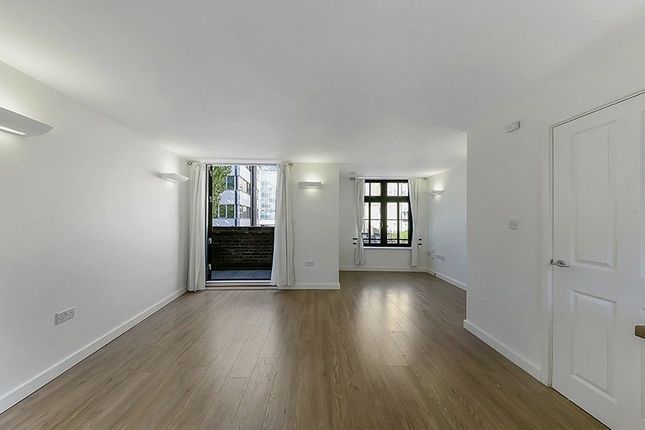 Flat 3,, Walker House, London photo 4