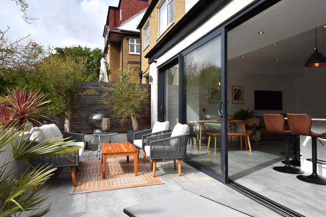 11a, Ewelme Road, London photo 2