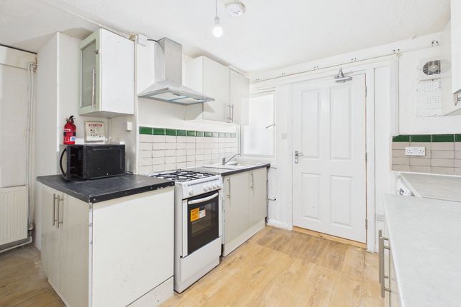 128 Pegasus Road, Oxford photo 2