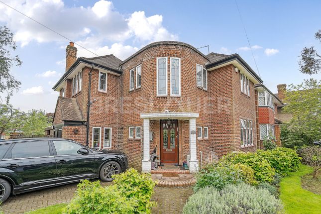 Thumbnail Detached house for sale in Cavendish Drive, Edgware