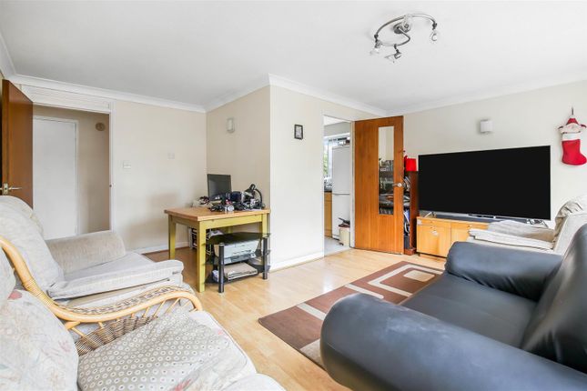 90, Homefield Park, Sutton photo 2