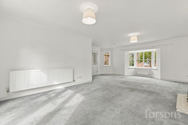 9 Bowmont Close, Brentwood photo 3