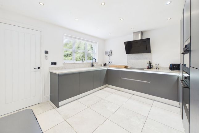8, Styles Croft, North Ferriby photo 4