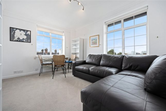 Flat to rent in Langford Court, 22 Abbey Road, St Johns Wood, London