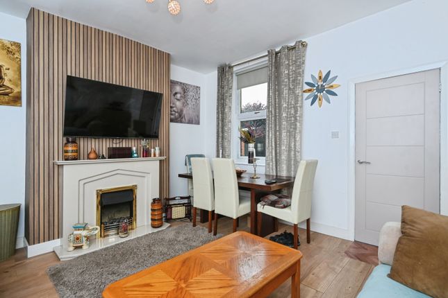 63, Warrington Road, Lancashire photo 3