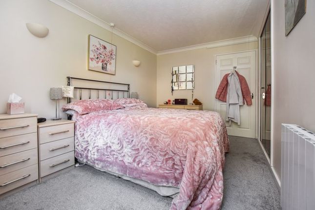 35, Newcomb Court, Stamford photo 4