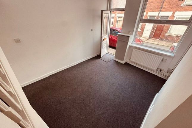 16, Orion Street, Stoke-On-Trent photo 4