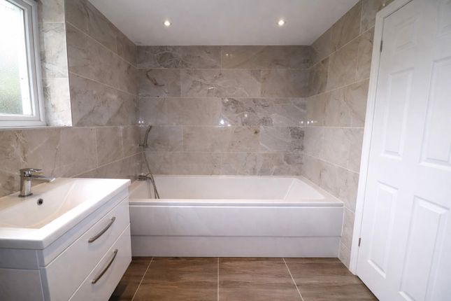 26, Maxwell Gardens, Orpington photo 5