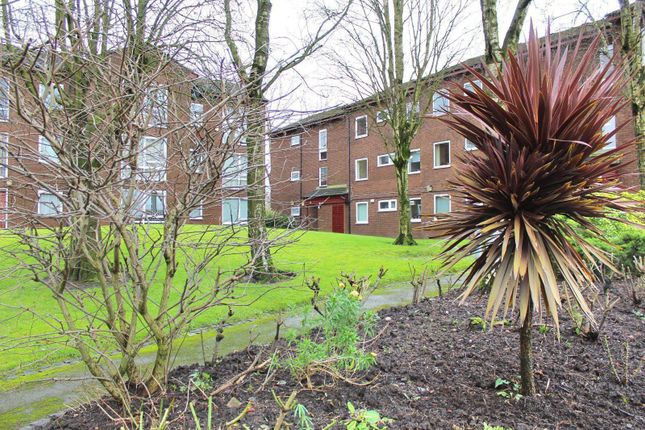Thumbnail Flat to rent in Spathfield Court, Holmfield Close, Heaton Norris