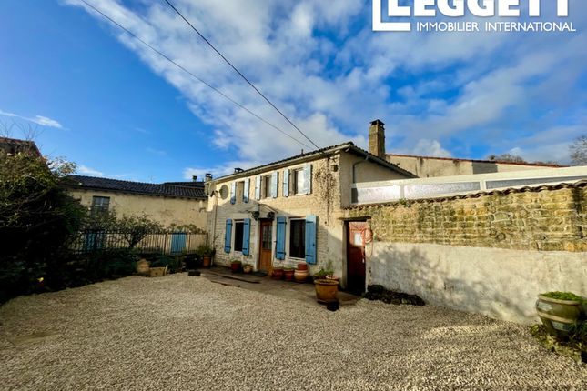 Villa for sale in Val-D'auge, Charente, Nouvelle-Aquitaine