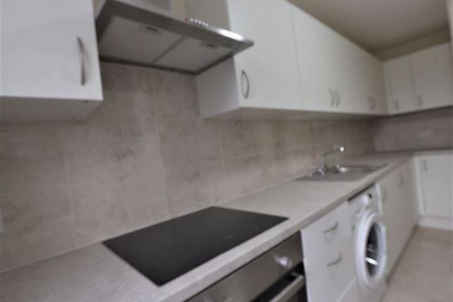 Room 5, 674a High Road, London photo 5