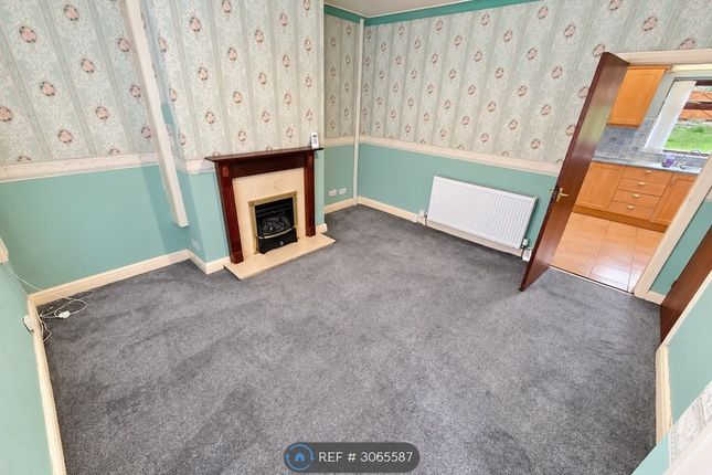 Almond Grove, Pemberton, Wigan photo 3