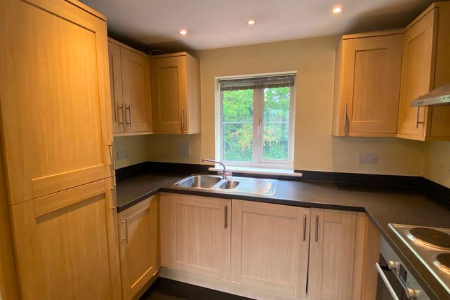 10 Albion Way, Edenbridge photo 4