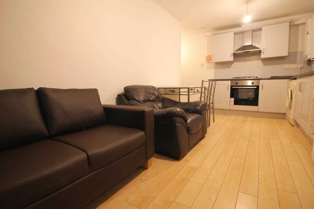 Flat to rent in East Lane, North Wembley