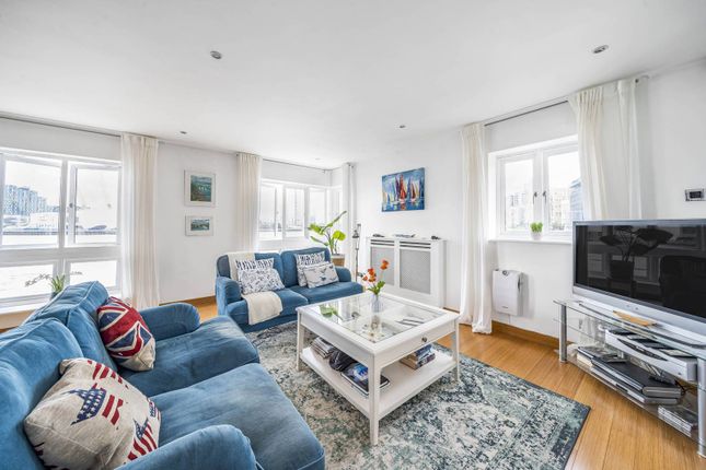 Flat for sale in Atlantic Court, Docklands, London