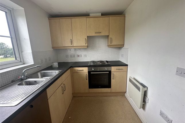 46, Medway Court, Merseyside photo 5