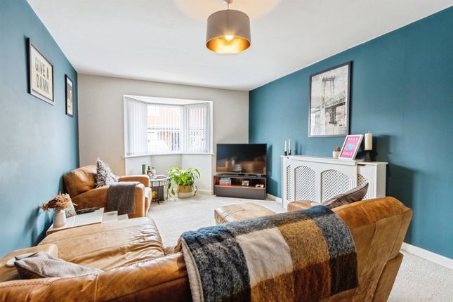 4, Woodville Close, LEEDS photo 4