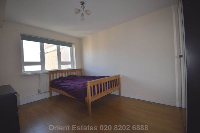 31, Upper Fosters, London photo 4