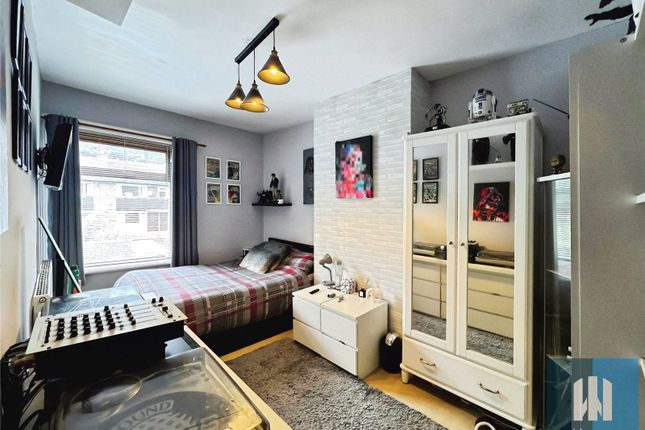 33, Greenside Road, West Yorkshire photo 4
