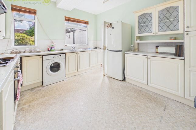 5, St. Hilary Drive, Wallasey photo 4