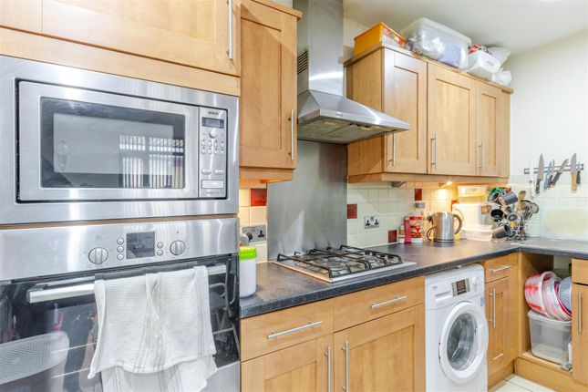 Flat 21, 533, Whippendell Road, Watford photo 3